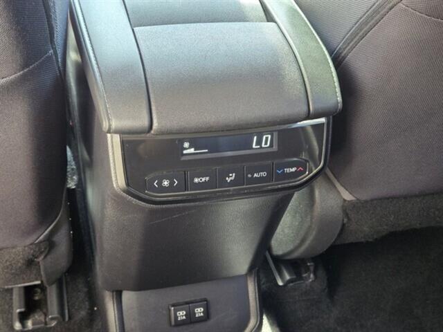 used 2021 Toyota Highlander car, priced at $25,497