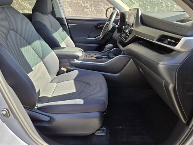 used 2021 Toyota Highlander car, priced at $25,497