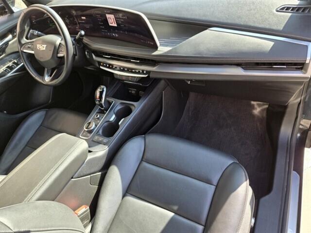 used 2024 Cadillac XT4 car, priced at $28,997