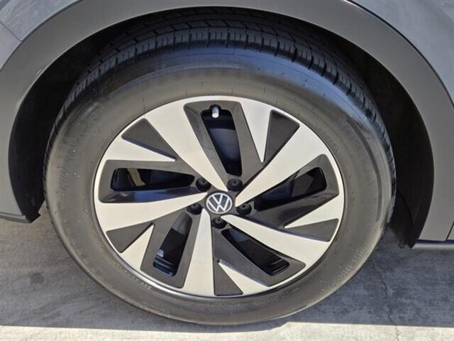 used 2024 Volkswagen ID.4 car, priced at $25,997