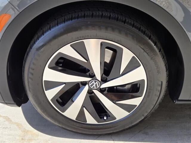 used 2024 Volkswagen ID.4 car, priced at $25,997