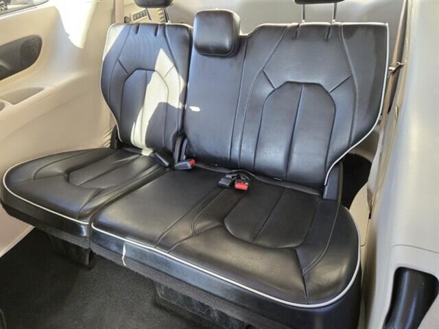 used 2022 Chrysler Pacifica car, priced at $27,997