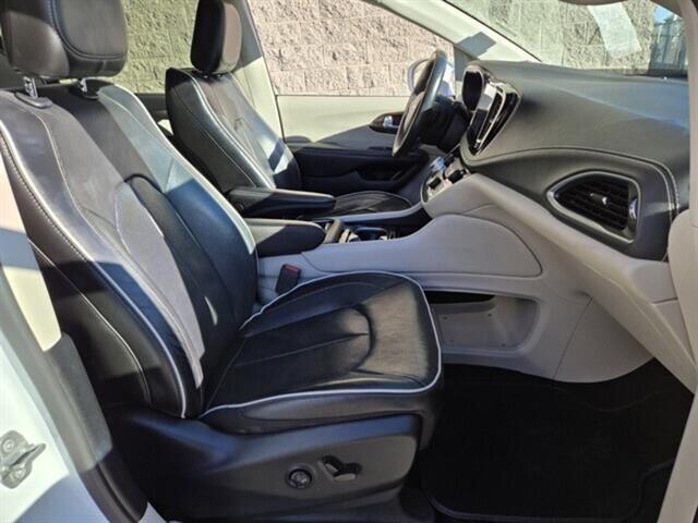 used 2022 Chrysler Pacifica car, priced at $27,997