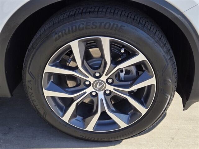 used 2024 Acura MDX car, priced at $45,997