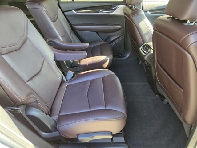 used 2023 Cadillac XT6 car, priced at $43,997