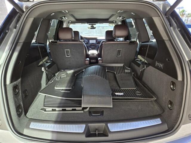 used 2023 Cadillac XT6 car, priced at $43,997