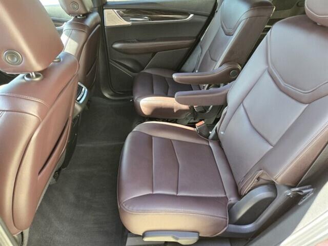 used 2023 Cadillac XT6 car, priced at $43,997