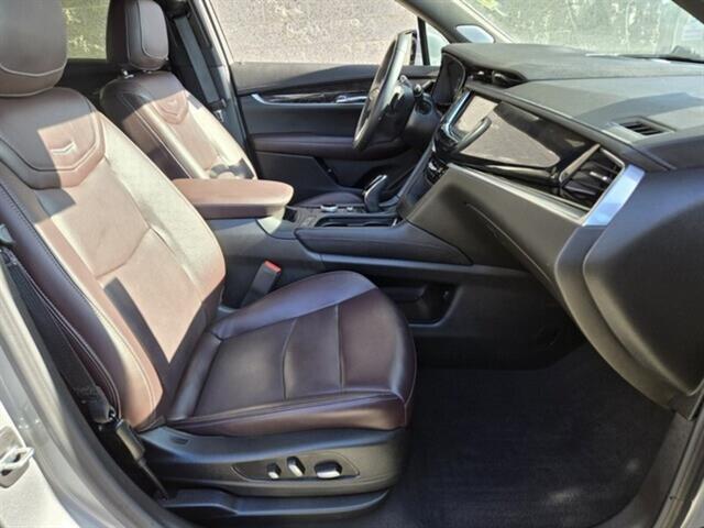 used 2023 Cadillac XT6 car, priced at $43,997