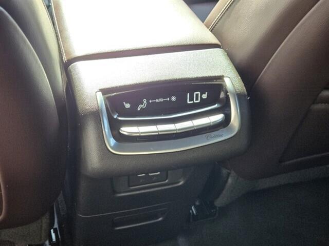 used 2023 Cadillac XT6 car, priced at $43,997