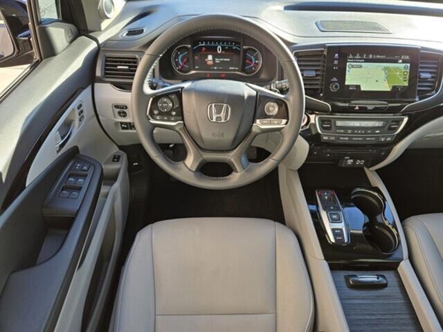 used 2022 Honda Pilot car, priced at $32,997