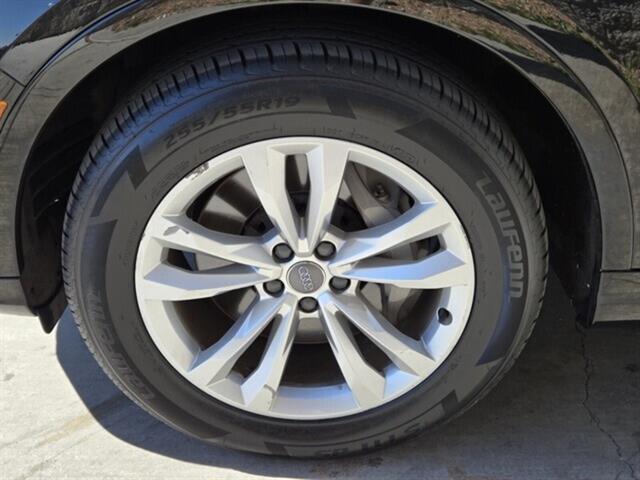used 2019 Audi Q7 car, priced at $27,997
