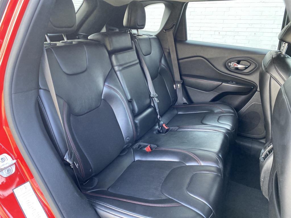 used 2019 Jeep Cherokee car, priced at $15,998