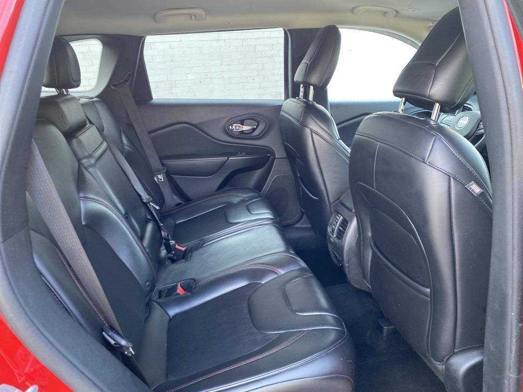 used 2019 Jeep Cherokee car, priced at $15,998