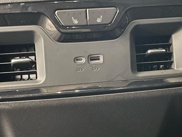 used 2022 Chevrolet Silverado 1500 car, priced at $47,998