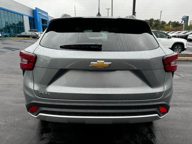 new 2025 Chevrolet Trax car