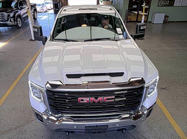 used 2022 GMC Sierra 2500 car, priced at $36,426