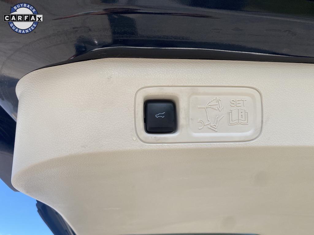 used 2021 Lincoln Navigator car, priced at $40,455