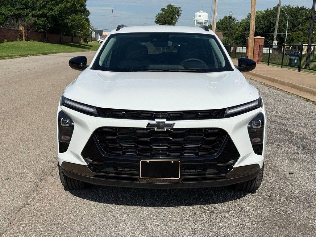 new 2025 Chevrolet Trax car, priced at $26,279
