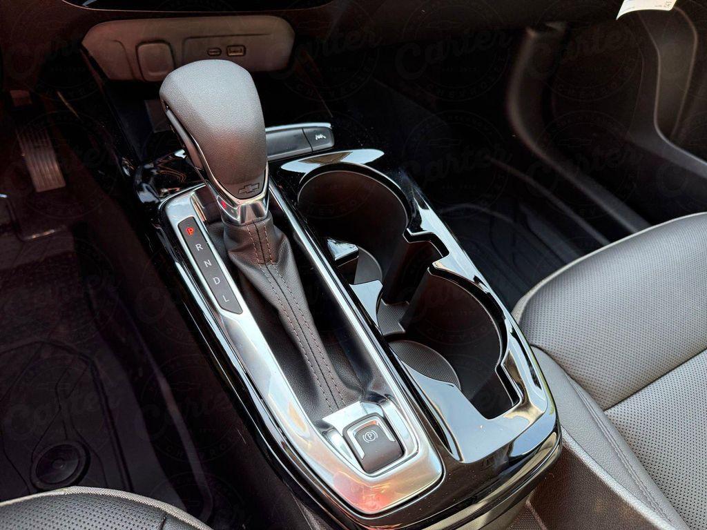 new 2025 Chevrolet Trax car, priced at $26,279