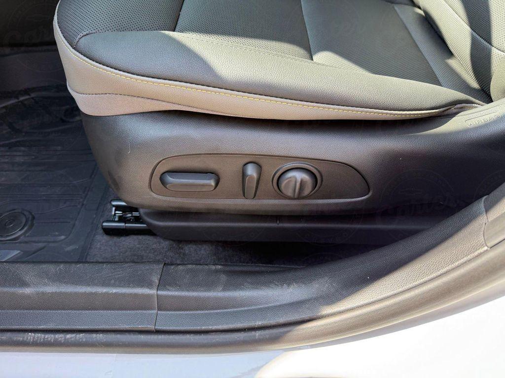 new 2025 Chevrolet Trax car, priced at $26,279
