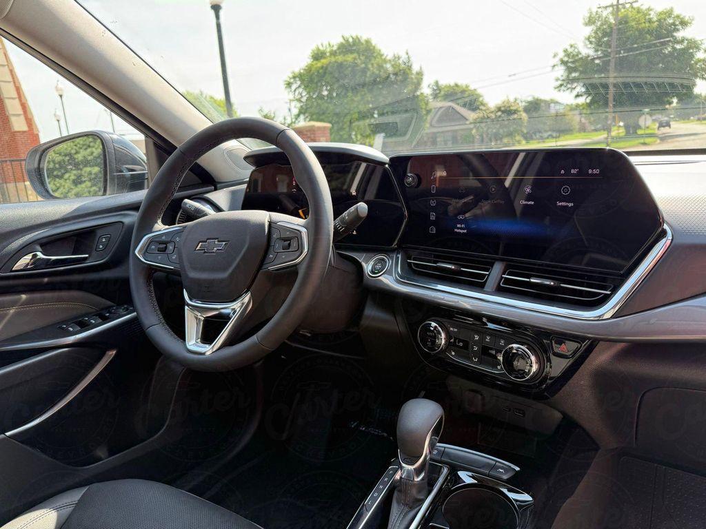 new 2025 Chevrolet Trax car, priced at $26,279