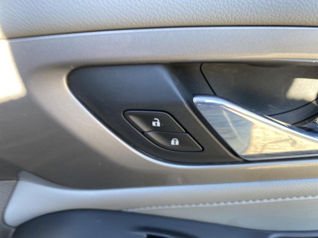 used 2019 Chevrolet Traverse car, priced at $16,690