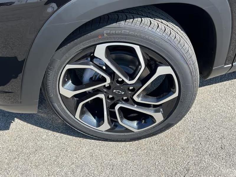 new 2026 Chevrolet Trax car, priced at $27,066