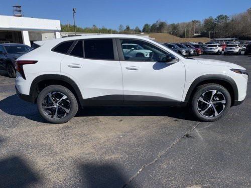 new 2025 Chevrolet Trax car