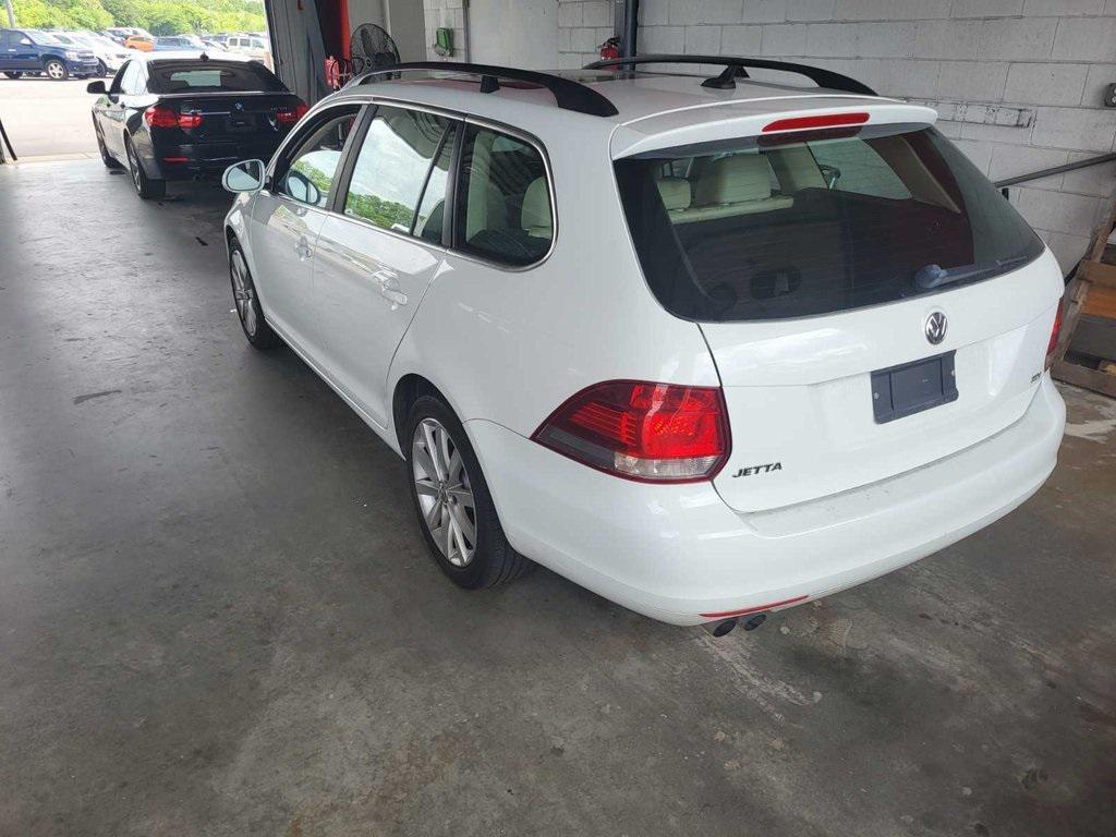 used 2014 Volkswagen Jetta SportWagen car, priced at $9,298