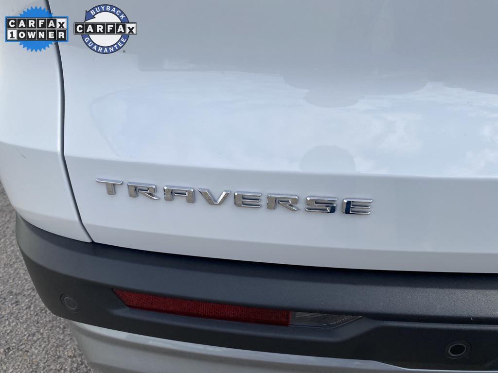 used 2025 Chevrolet Traverse car, priced at $35,852
