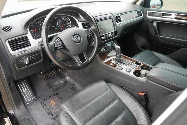 used 2016 Volkswagen Touareg car, priced at $18,998