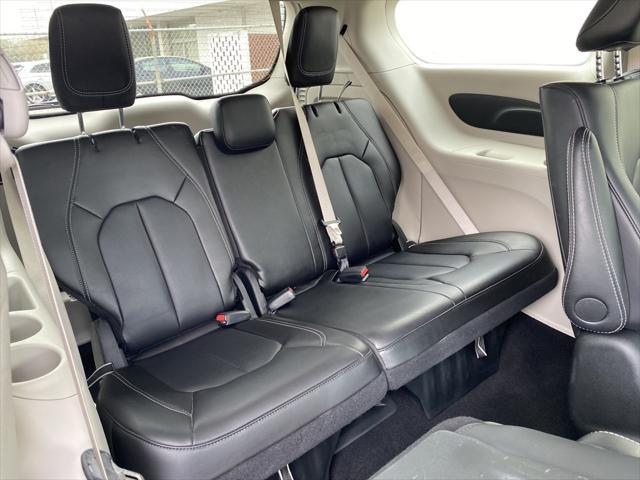 used 2024 Chrysler Pacifica Hybrid car, priced at $32,521