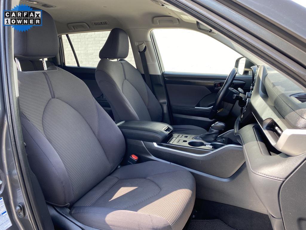used 2020 Toyota Highlander car, priced at $22,979