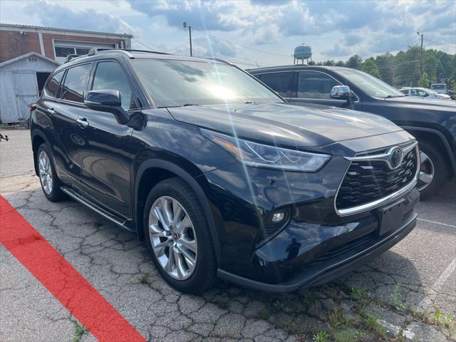 used 2021 Toyota Highlander car, priced at $36,991