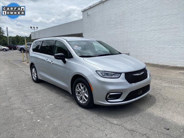 used 2024 Chrysler Pacifica car, priced at $30,763