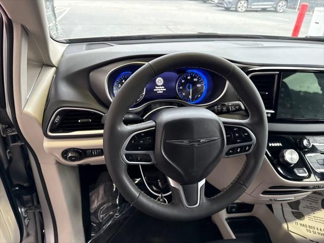 used 2024 Chrysler Pacifica car, priced at $30,763