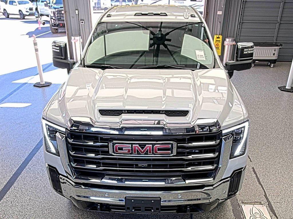 used 2024 GMC Sierra 2500 car, priced at $65,546