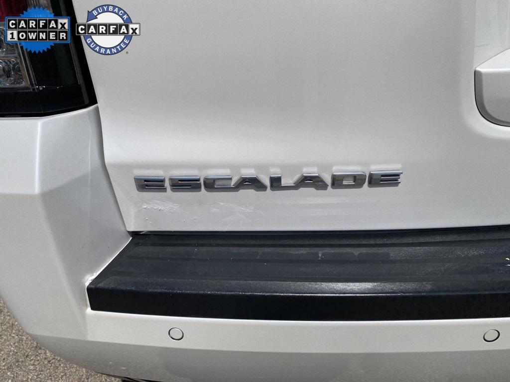 used 2019 Cadillac Escalade ESV car, priced at $38,237