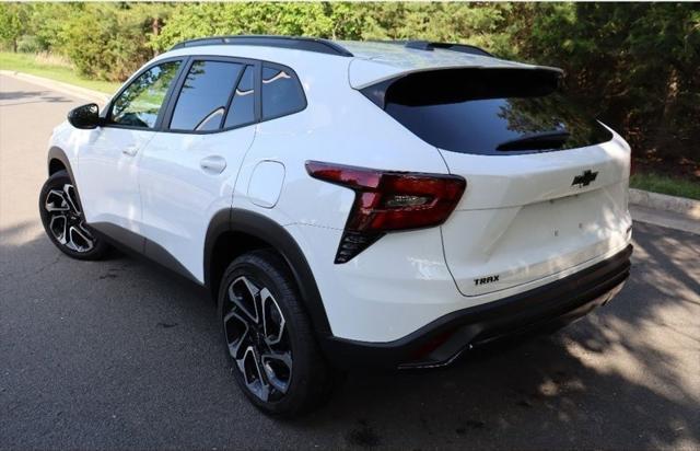 new 2025 Chevrolet Trax car