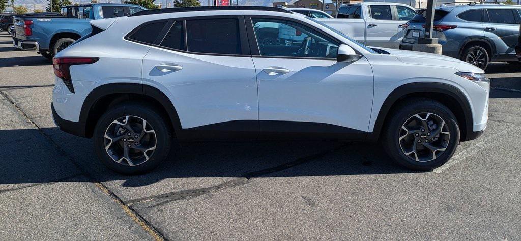 new 2025 Chevrolet Trax car