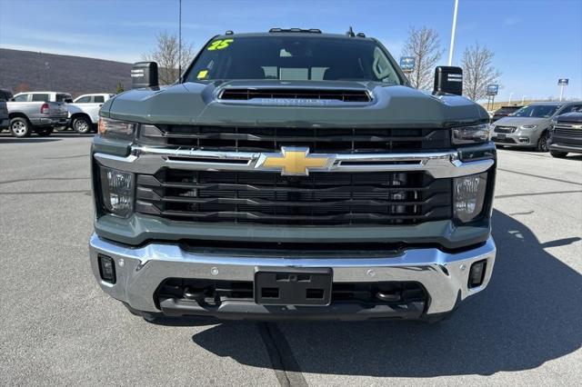 new 2025 Chevrolet Silverado 3500 car, priced at $78,190