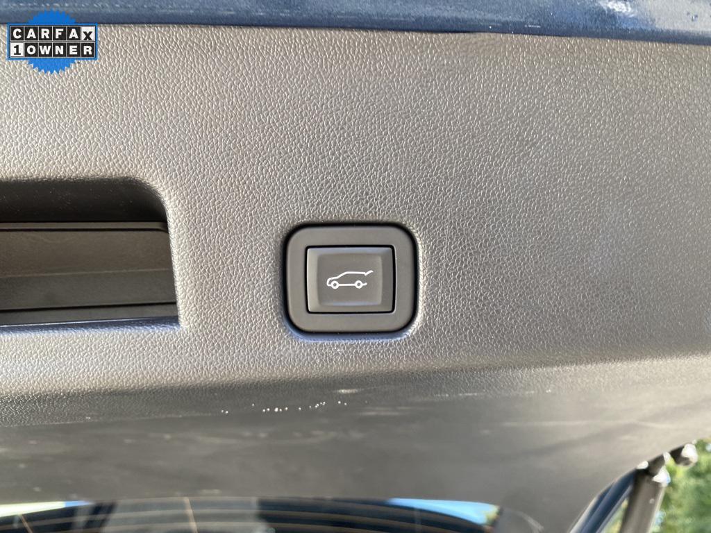 used 2025 Chevrolet Traverse car, priced at $34,498