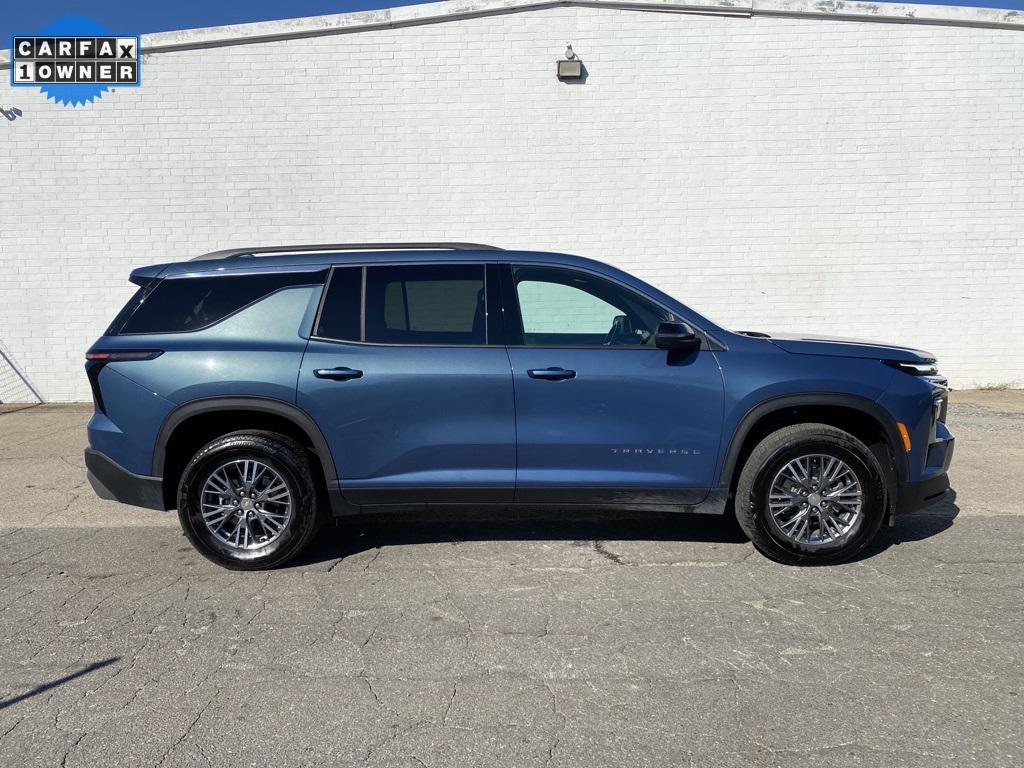 used 2025 Chevrolet Traverse car, priced at $34,498