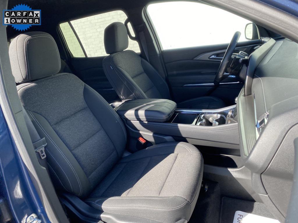 used 2025 Chevrolet Traverse car, priced at $34,498