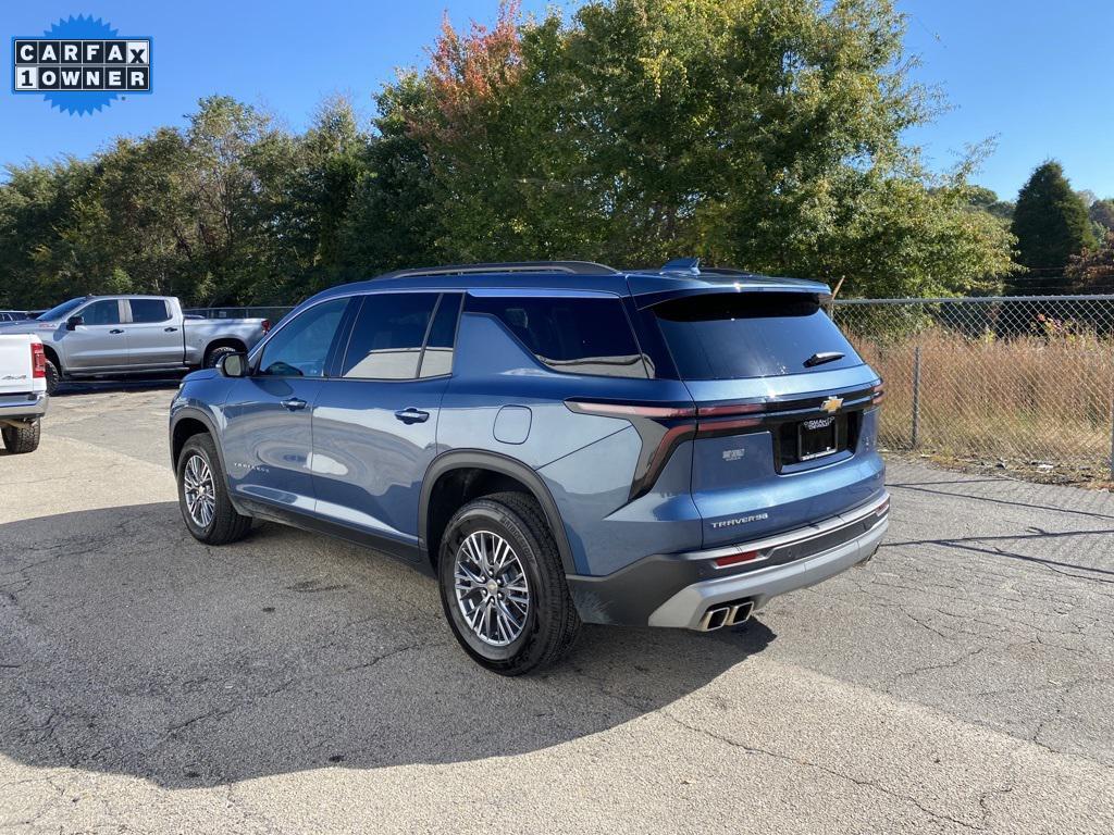 used 2025 Chevrolet Traverse car, priced at $34,498