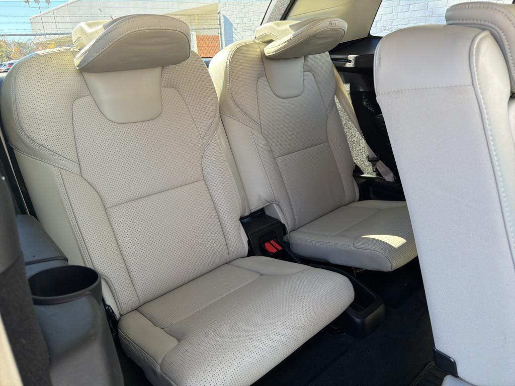 used 2019 Volvo XC90 car, priced at $19,358