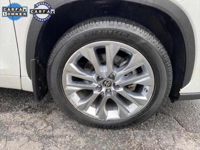 used 2020 Toyota Highlander Hybrid car, priced at $34,596
