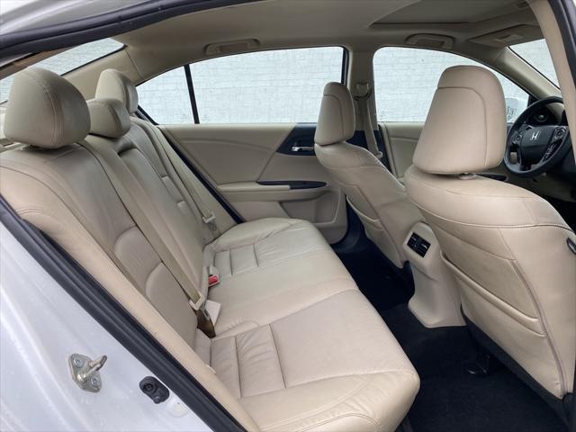 used 2015 Honda Accord Hybrid car, priced at $15,276