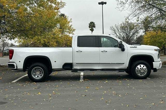 new 2025 Chevrolet Silverado 3500 car