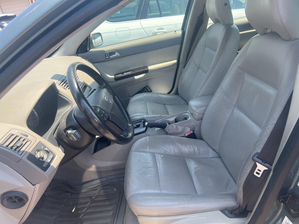 used 2005 Volvo V50 car, priced at $7,998